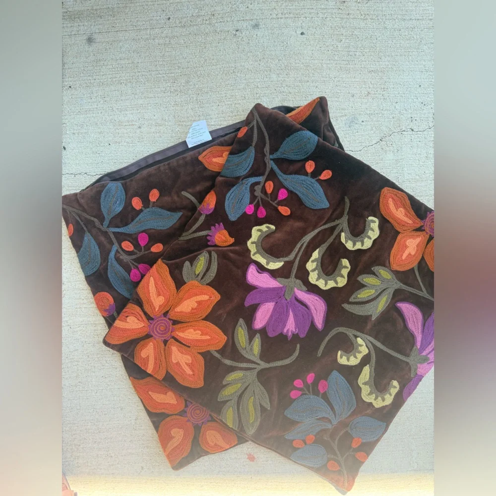 Crate & Barrel Brown Floral Throw Pillow Sham Cover Set, 18x18